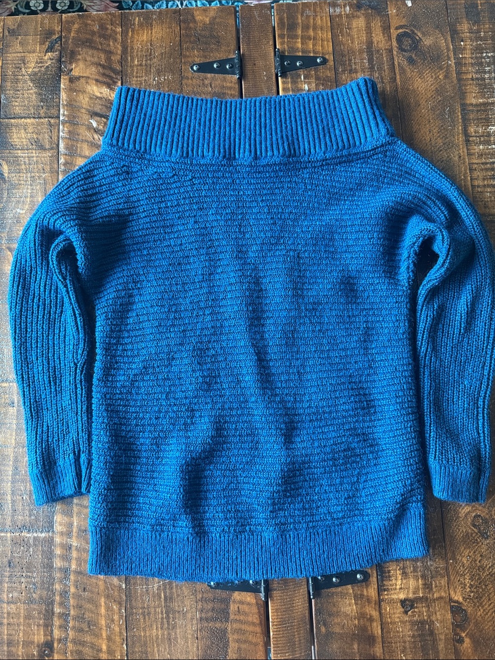 Express Blue Off Shoulder Chunky Knit Sweater Women’s Medium
